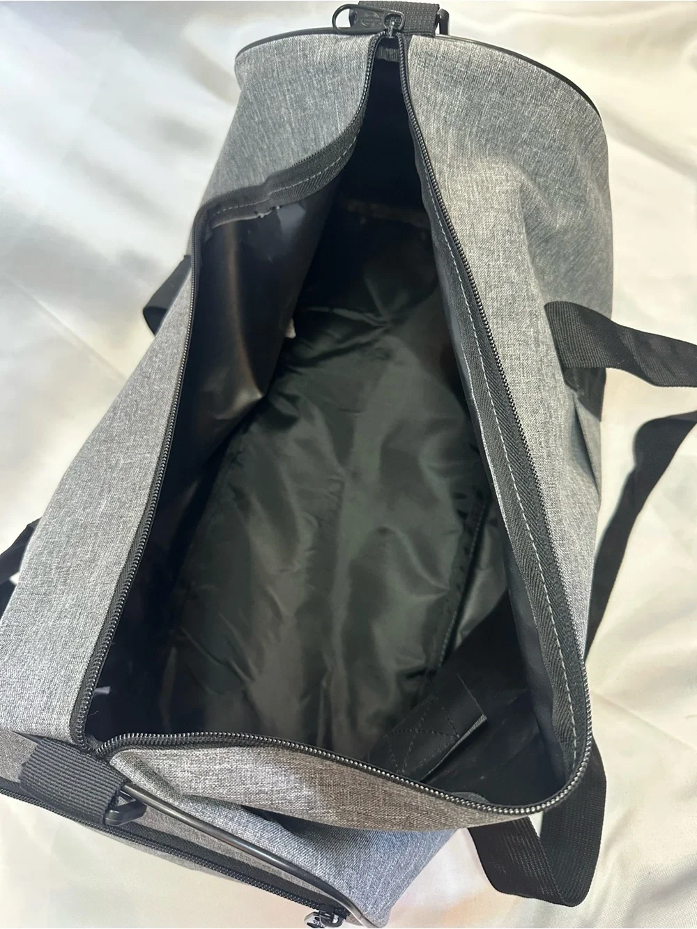 Dickies Gray Travel‎ Duffel with Black Straps